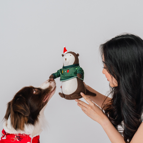 Gentle Pup Bishan the Otter Squeaker Toy | Christmas Party